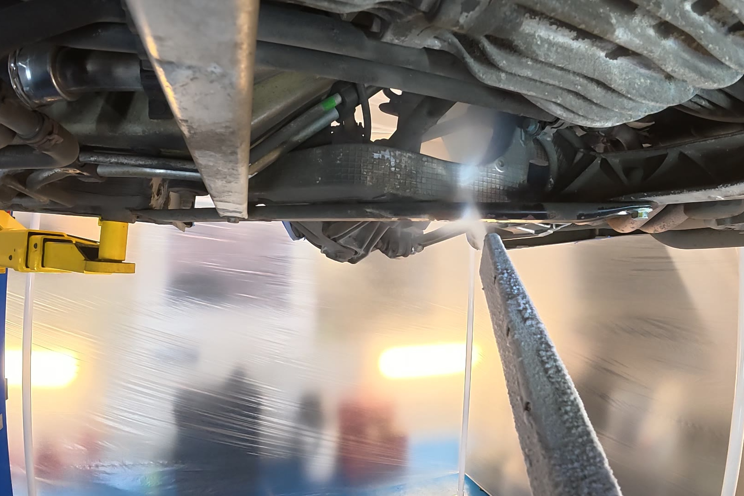 Dry ice blasting — start of process