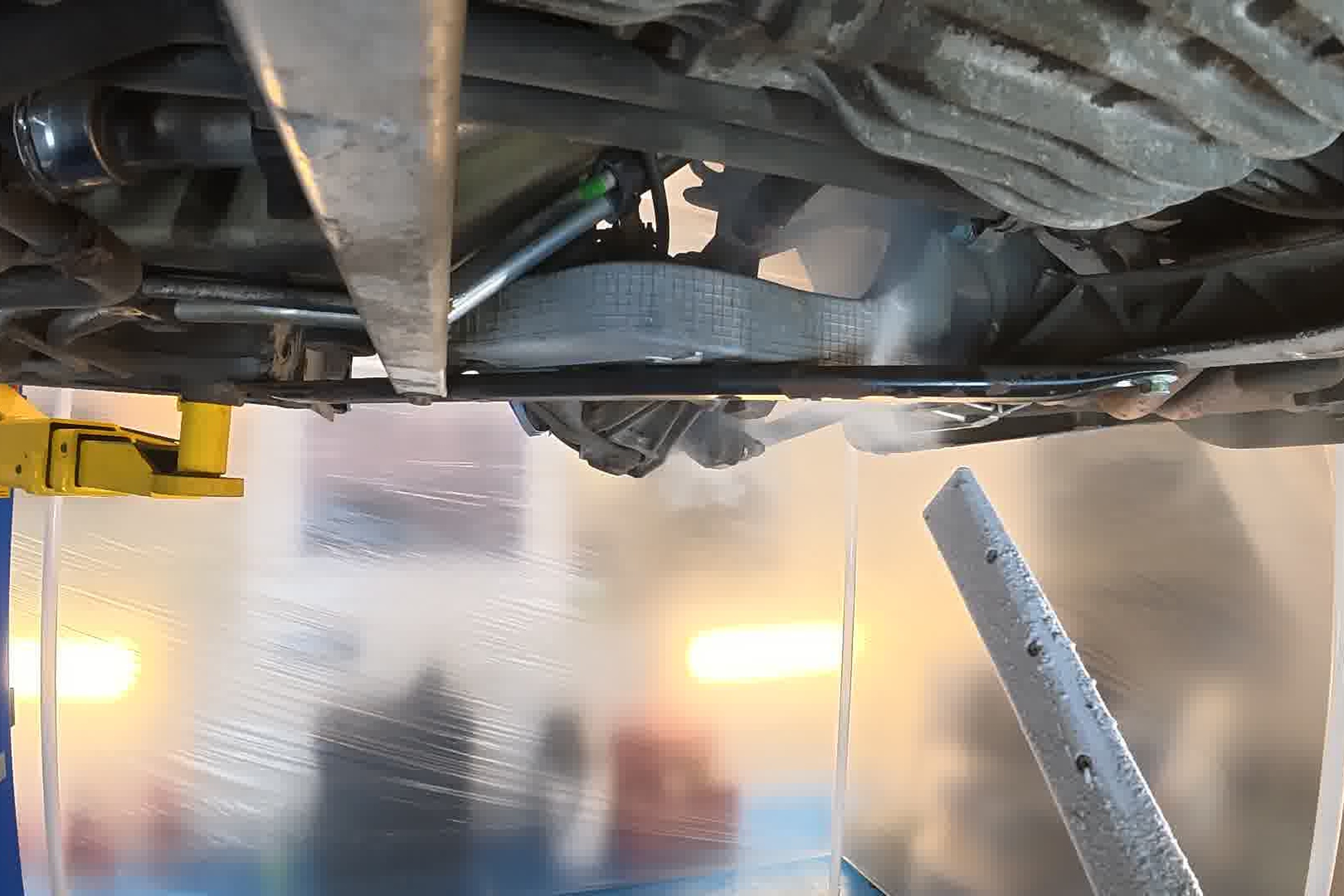 Dry ice blasting — surface clean